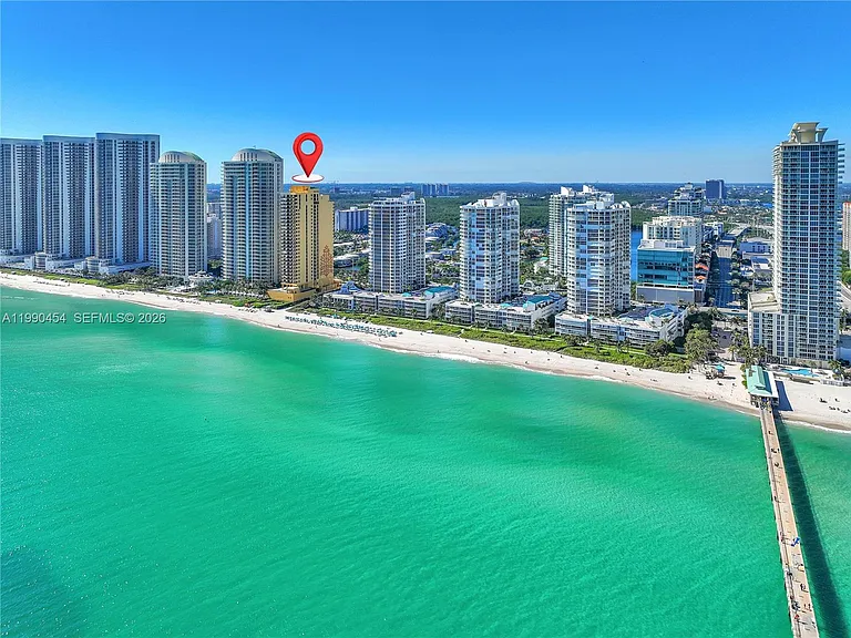 16275 Collins Ave #XX01 — Photo 2