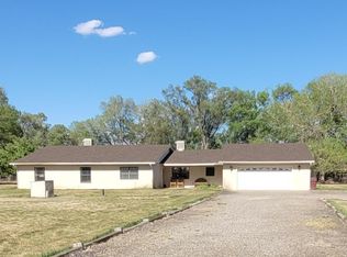 2075 Camino De Chavez Rd, Bosque Farms, NM 87068