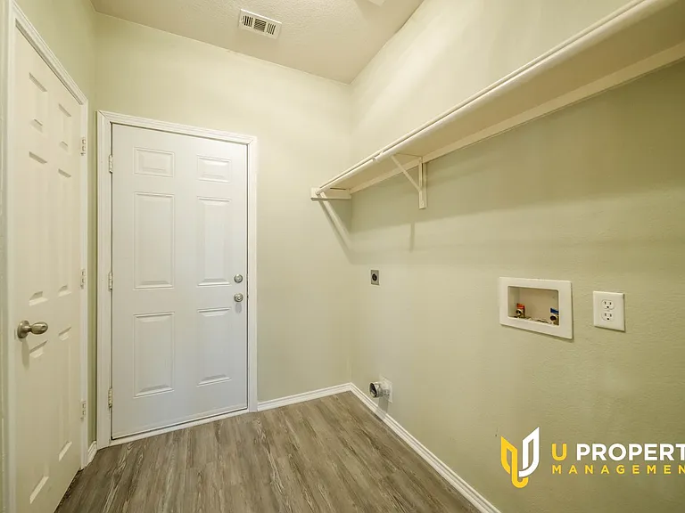3501 Aldersyde Dr — Photo 14