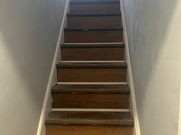 2nd image of 132 Hadley Ave Floor 2