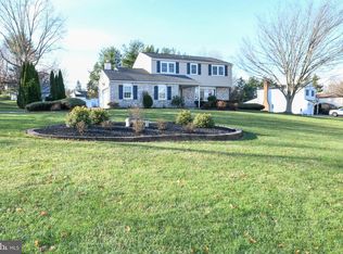 2 W Georgianna Dr, Richboro, PA 18954