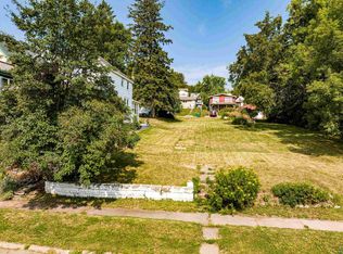 113 W 8th St, Duluth, MN 55806