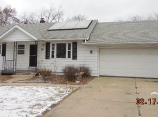 39 Deerpath Rd, Merrillville, IN 46410