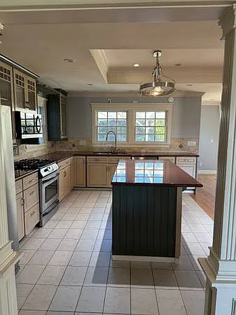1792 Juniper Ave — Photo 4