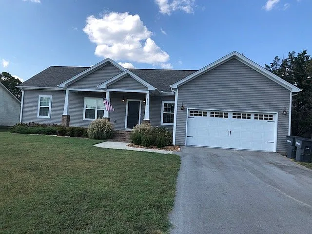 2613 Park West Dr — Photo 1