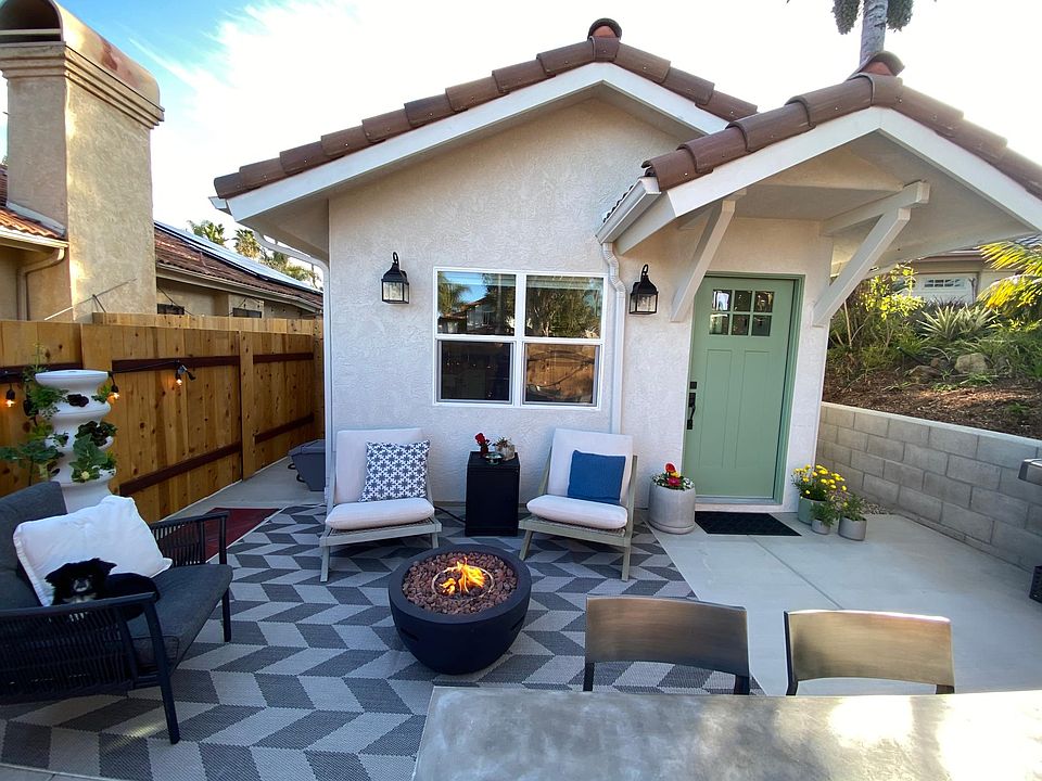 1st image of 758 Poinsettia Park N #2