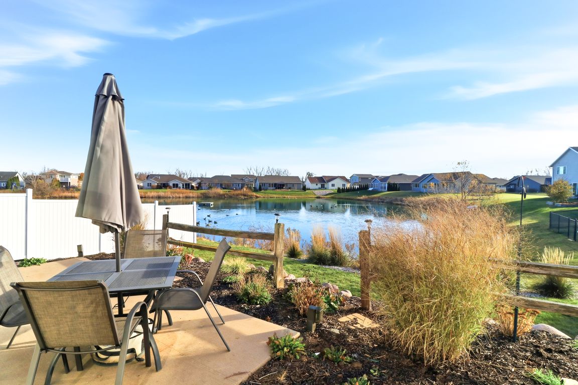 next background image