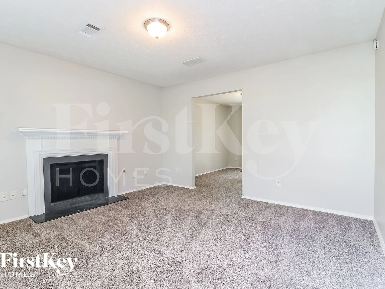 3 bed, 2.5 bath, 1248 sqft, $1,690 — Photo 2