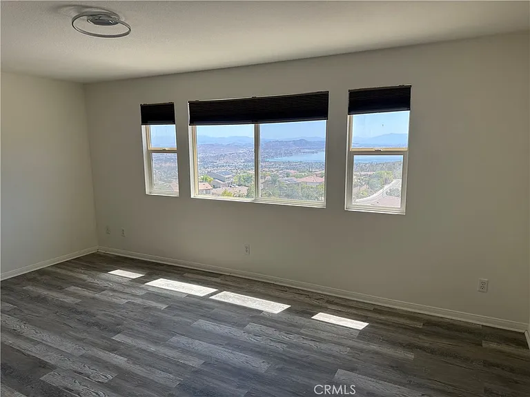 29204 Gateway Dr — Photo 21
