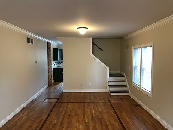 5th image of 2602 Medary Ave
