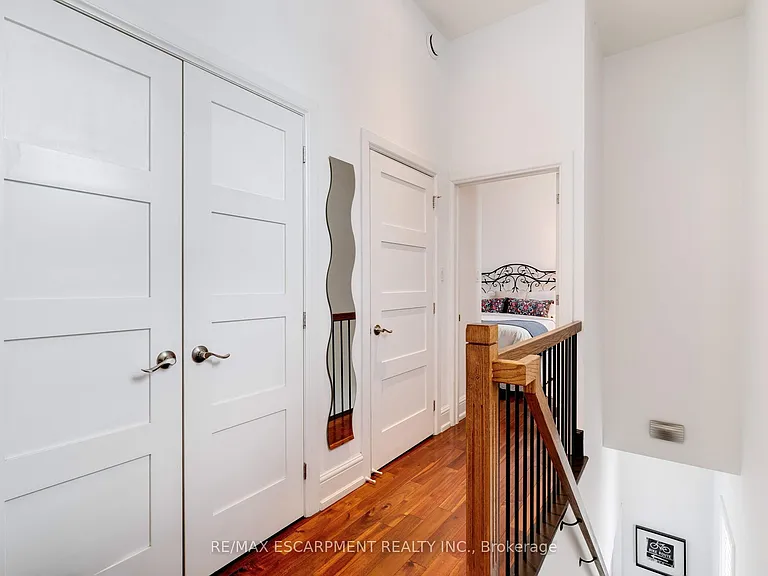 205 King St E #2 — Photo 5