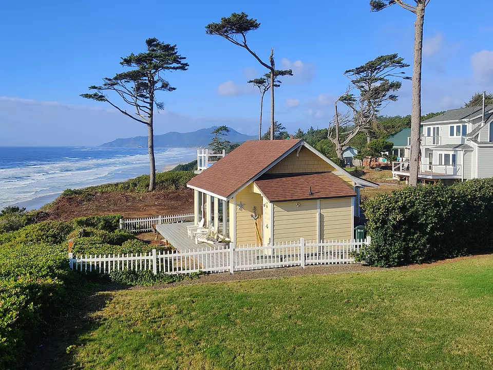 135 NW 77th Ct