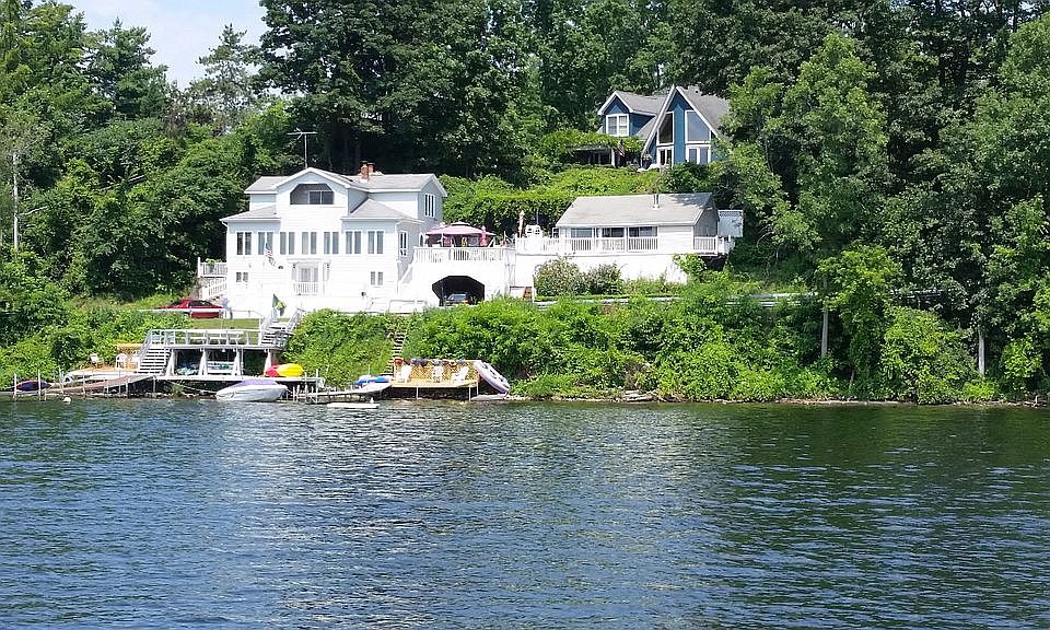 saratoga lake house