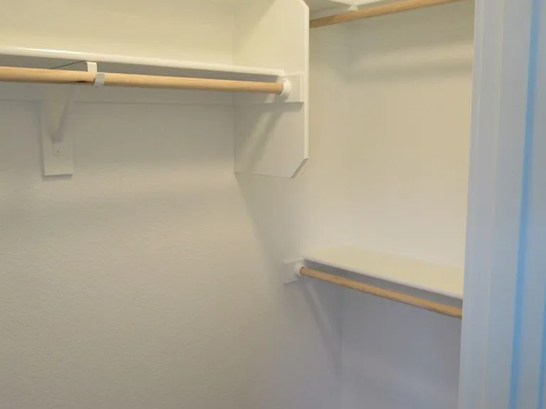 Newer Three Bedroom Duplex — Photo 21
