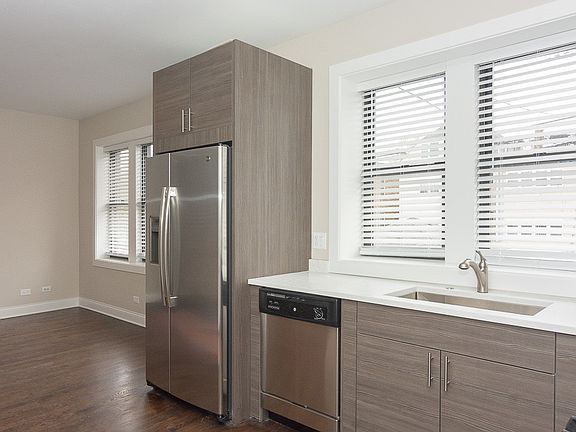 5th image of 2228 N Sawyer Ave #W1