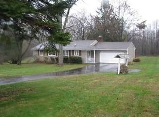 83 Hogback Rd, Pittstown, NJ 08867