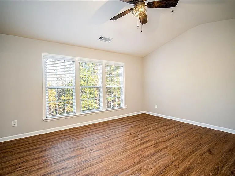 265 Balaban Cir — Photo 16