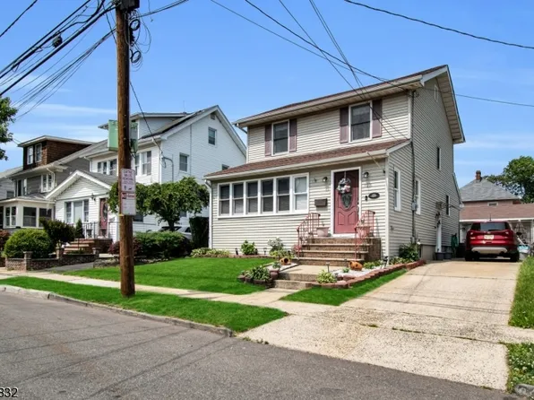 725 Bailey Ave, Elizabeth City, NJ 07208