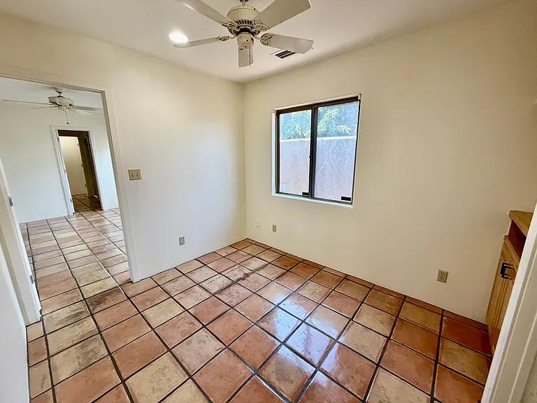 1103 W Osborn Rd — Photo 5