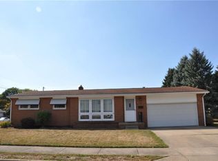 505 Hillcrest Ave NW, North Canton, OH