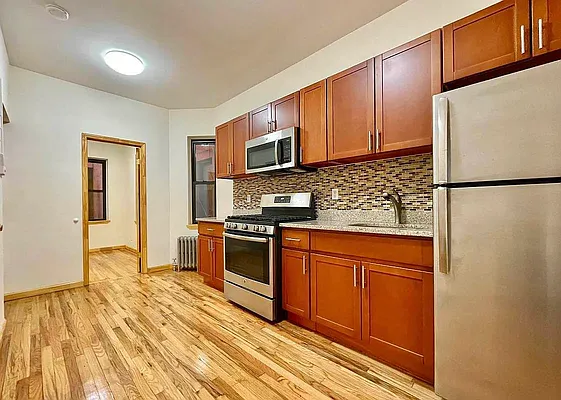 Rented by Compass | media 12