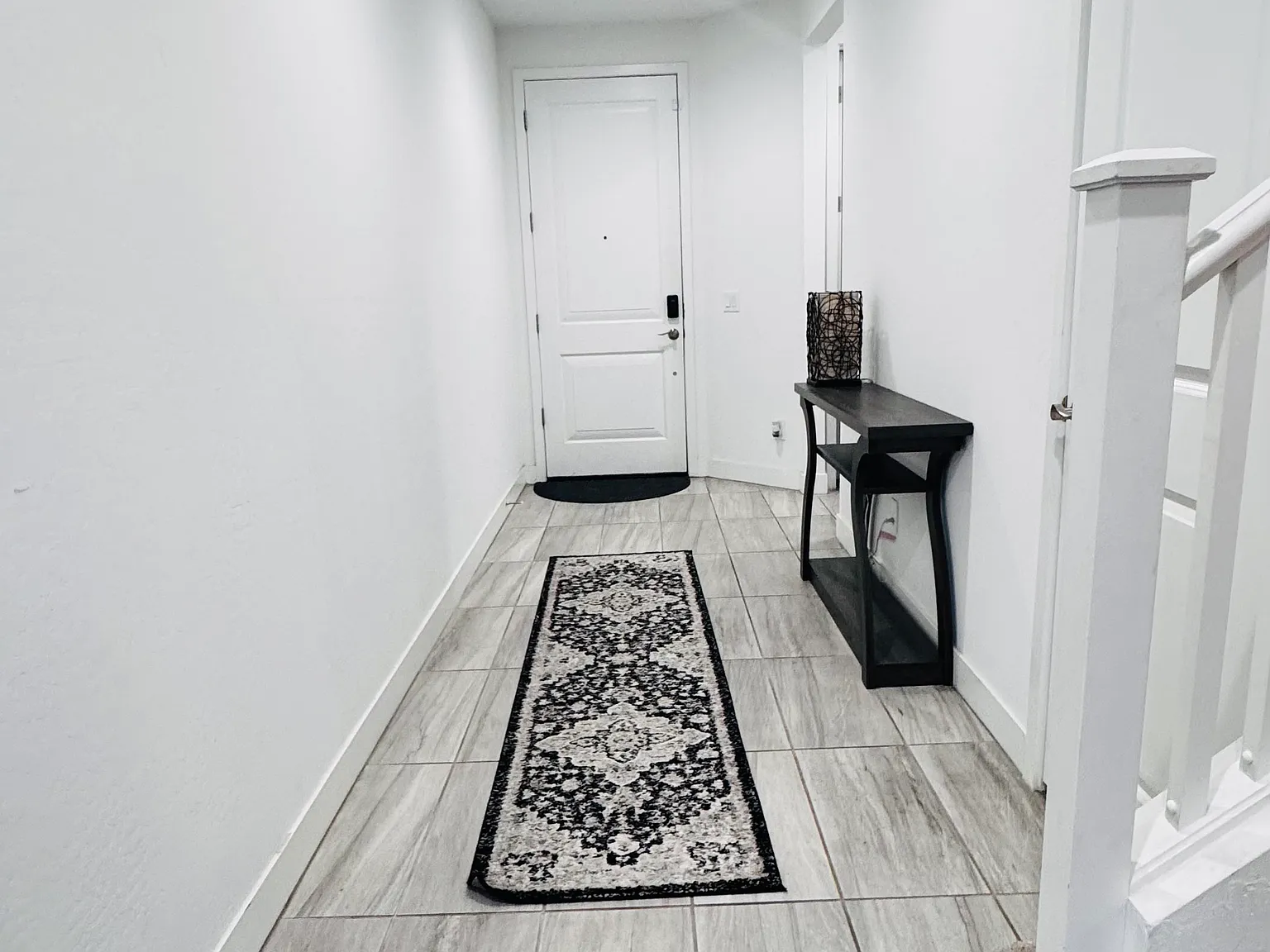 4 bed, 2374 sqft, $2,800 — Photo 3