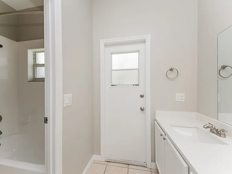 4204 Lugano Ct — Photo 14