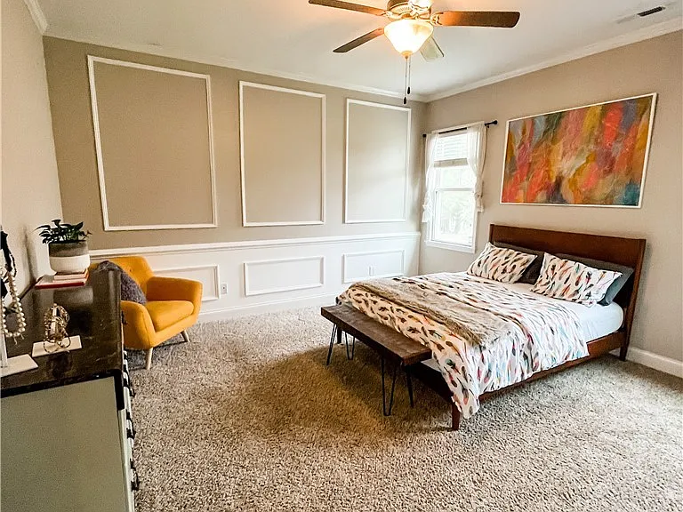 233 Fairfax Dr — Photo 5