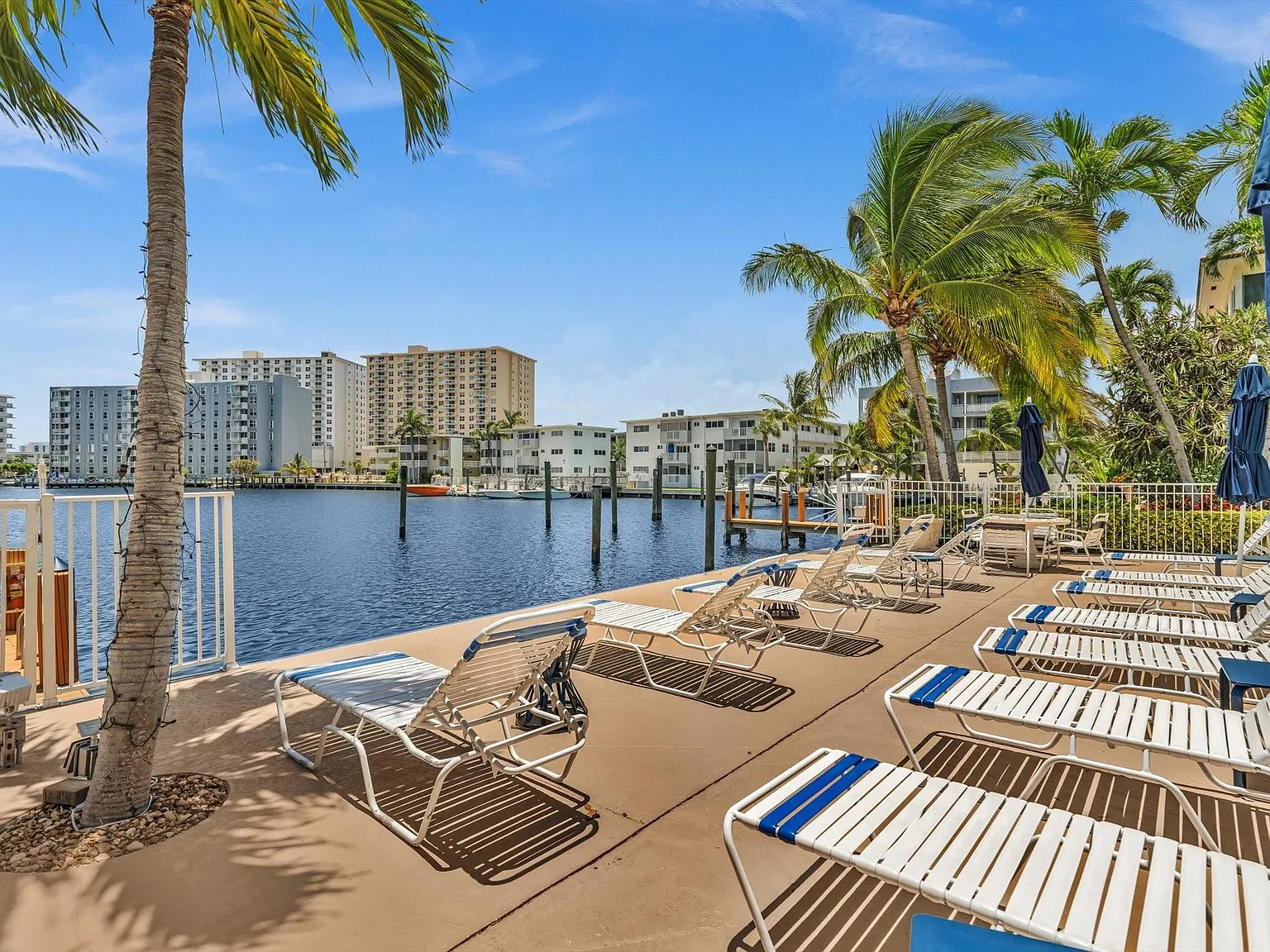 1 bed, 1.0 bath, 855 sqft, $2,000 — Photo 2