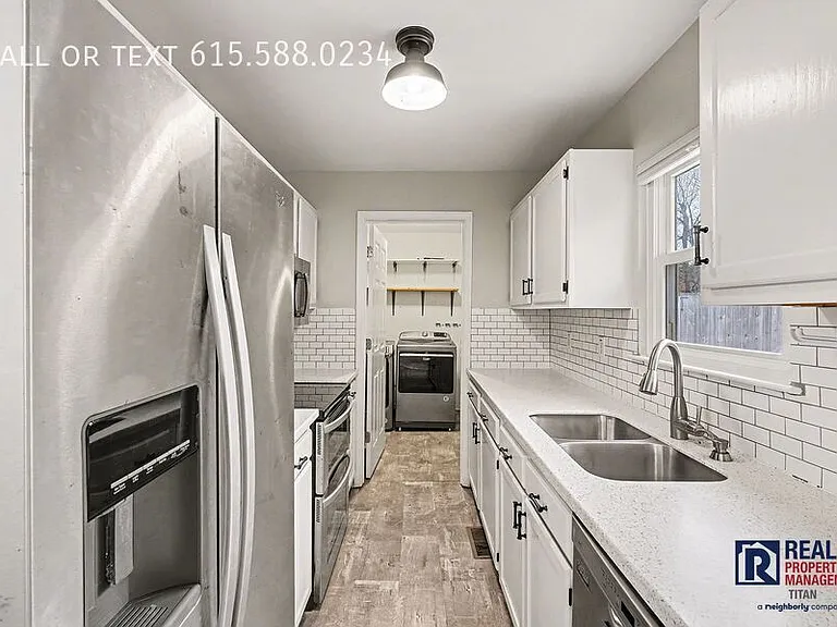 7184 Chester Rd — Photo 5