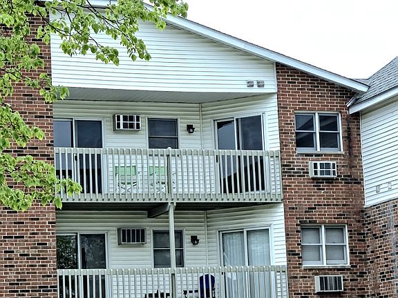 2nd image of 1313 Cunat Ct APT 3F