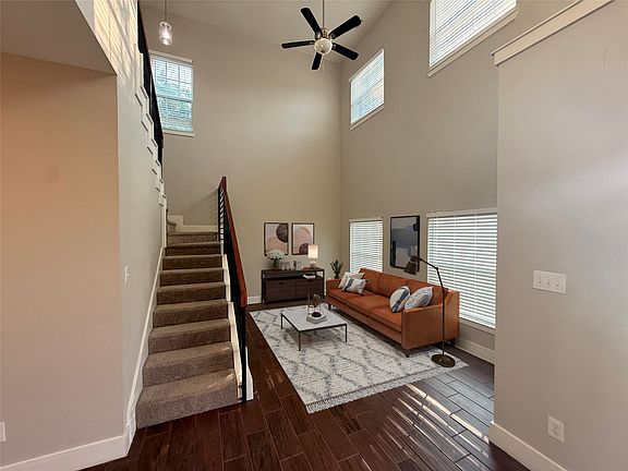 2nd image of 301 Mineral Wells St