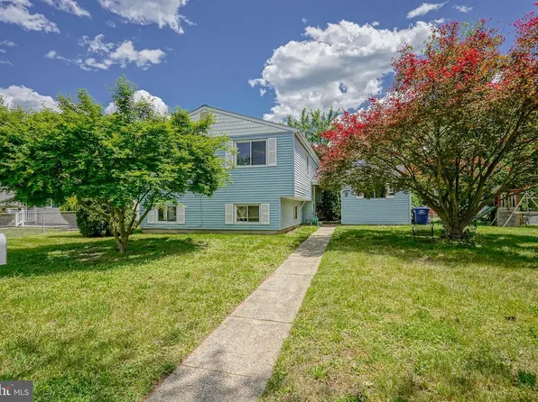 220 College Dr, Pemberton, NJ 08068