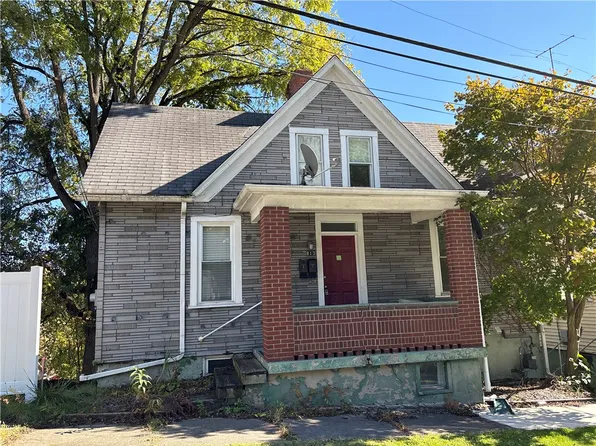 813 Sidney St SW, Greensburg, PA 15601