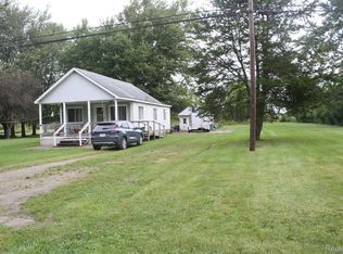 16120 Streicher Rd, Brownstown, MI 48173