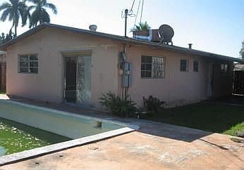 2nd image of 1411 N 64th Way