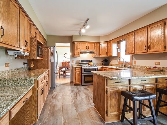5th image of 10742 Voss Dr