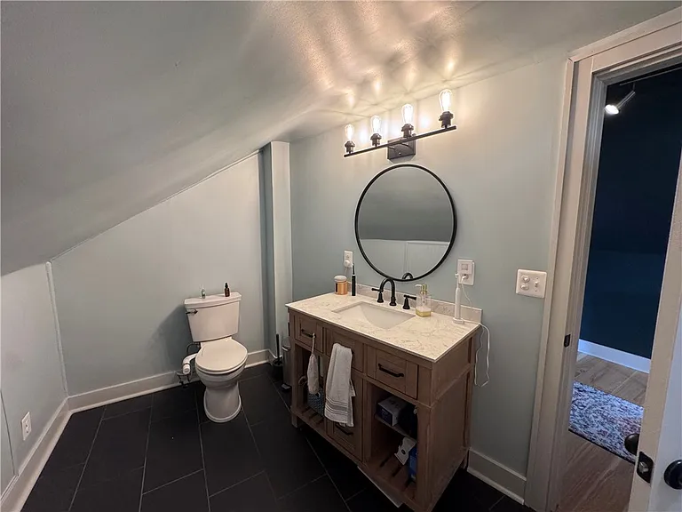 1524 Warren St — Photo 19