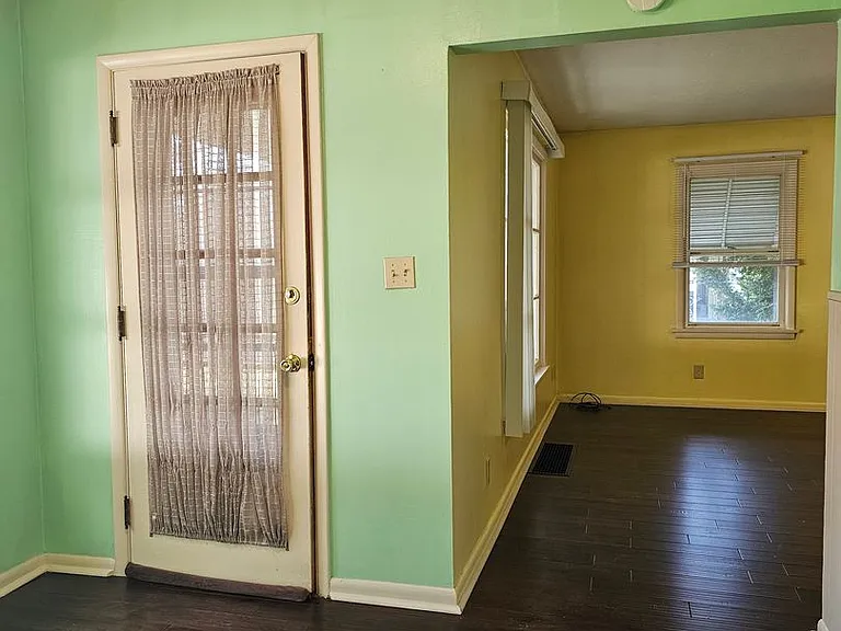 653 Westhaven Dr — Photo 12