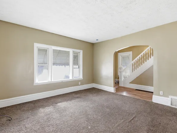 691 La Follette St, Akron, OH 44306