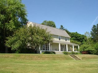 850 Old Quaker Hill Rd, Pawling, NY 12564