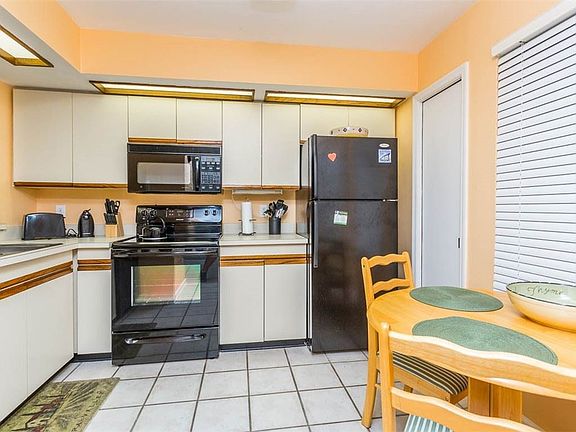 5th image of 922 Wimbledon Dr