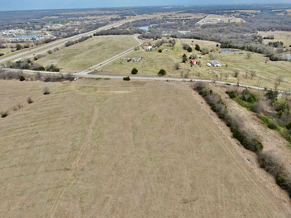 3rd image of 1293 Bussell Ridge Rd