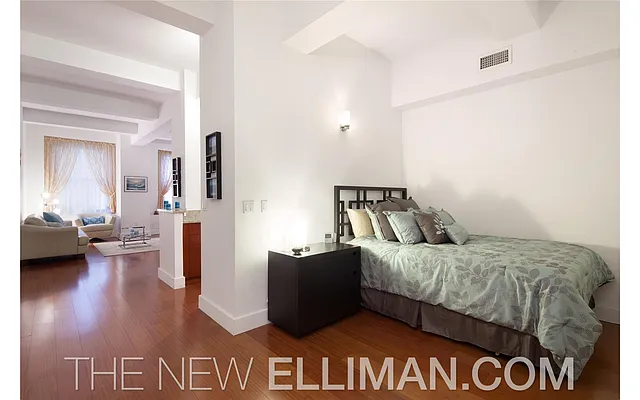 Sold by Douglas Elliman | media 10