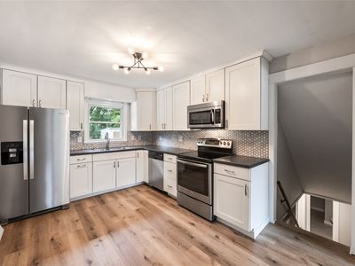 1515 Chance Ct, Adel, IA, 50003