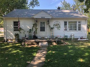 1664 W Olive St, Decatur, IL 62526