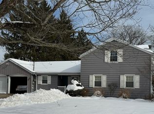 800 Lenox New Lyme Rd, Jefferson, OH 44047