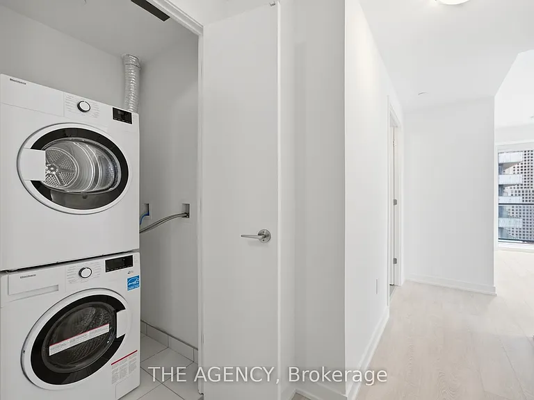 634 Church St #2303 — Photo 15