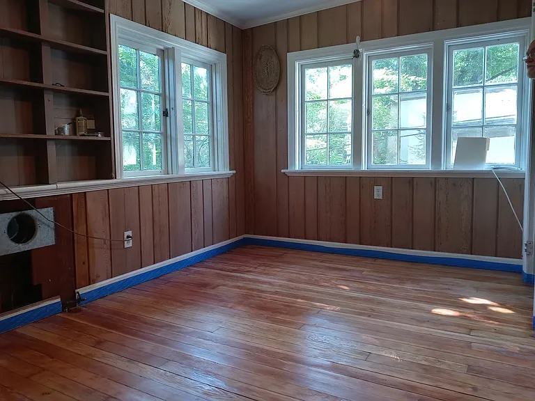 528 Glenwood Ave SE — Photo 2