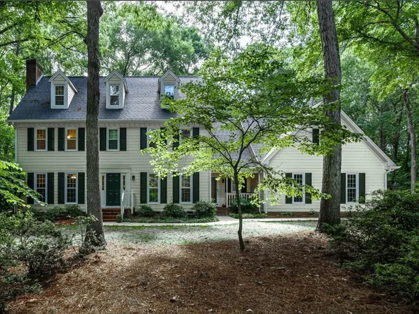 5501 Fallen Leaf Ct, Raleigh, NC 27606